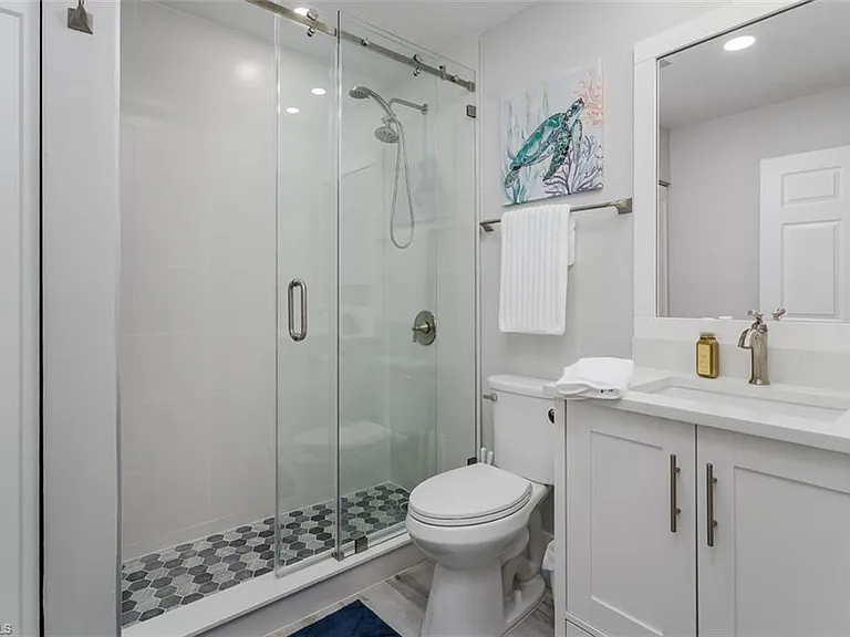 834 Gulf Pavilion Dr #204 — Photo 25