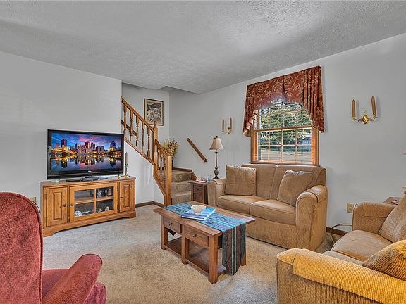 2nd image of 1035 Beaver Ave