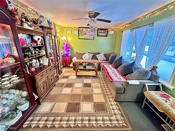 2nd image of 1616 Eastwood Ave
