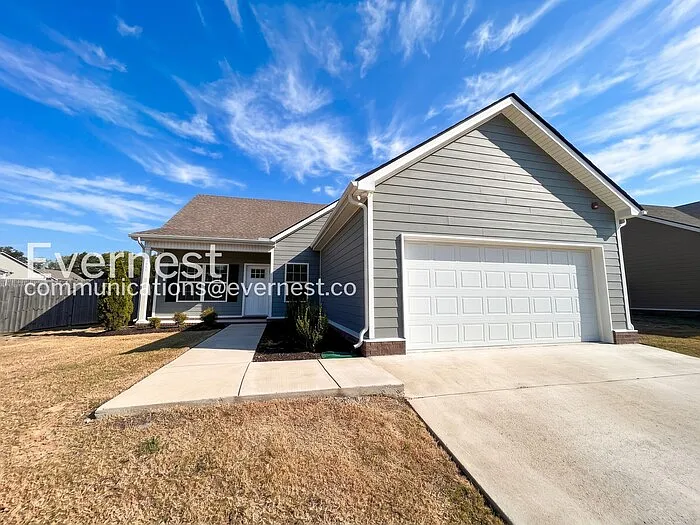 4 bed, 2.0 bath, 1624 sqft, $2,145 — Photo 2