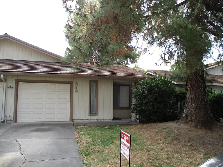 8848 Valley Oak Dr #8848 — Photo 6
