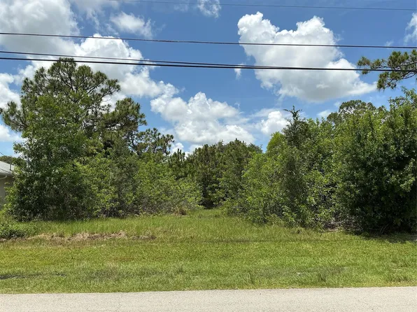4562 SW Daemon Street, Port St Lucie, FL 34953