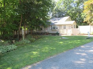 12 Richardson Cir, Saugus, MA 01906