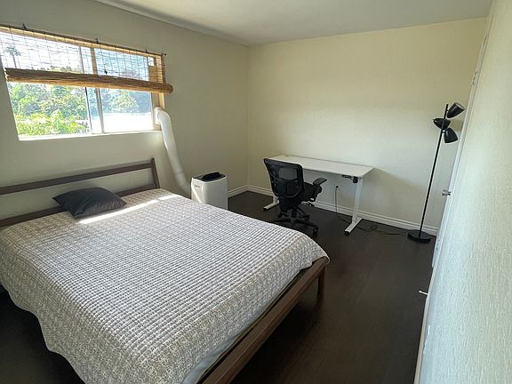 4th image of 3607 51st St