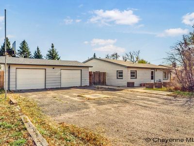 317 Lake Pl, Cheyenne, WY, 82007