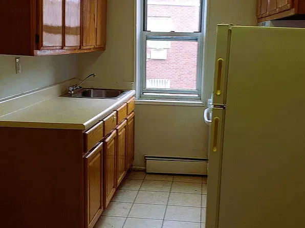 25-60 College Point Blvd Unit 3, Flushing, NY 11354