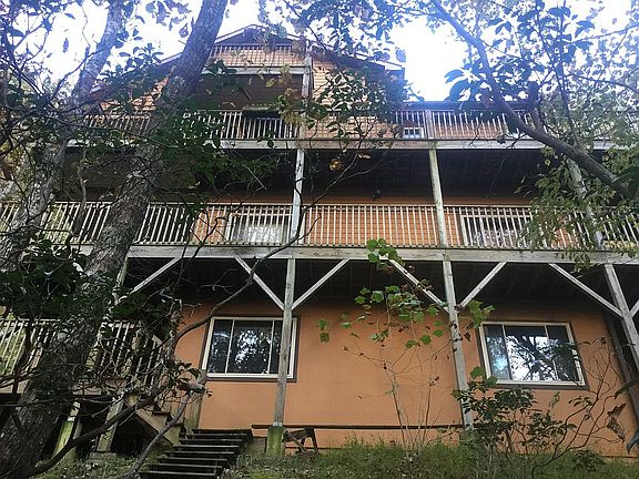 Rear view (4 levels)