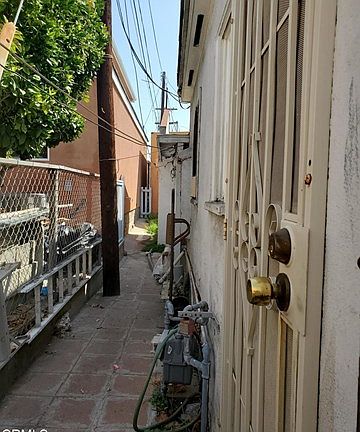 5th image of 5411 York Blvd
