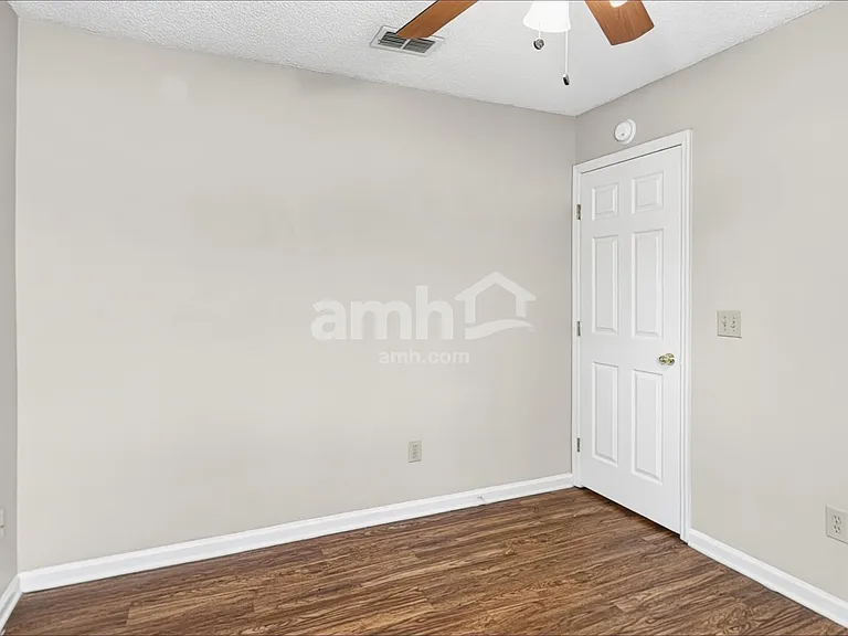 1819 Harbor Island Dr — Photo 16