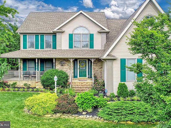 2nd image of 2771 Heather Dr