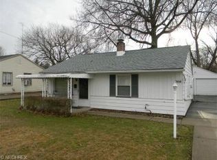 7444 Oregon Trl, Boardman, OH 44512
