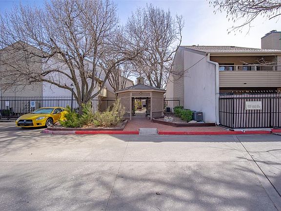 3rd image of 11120 Stratford Dr APT 214