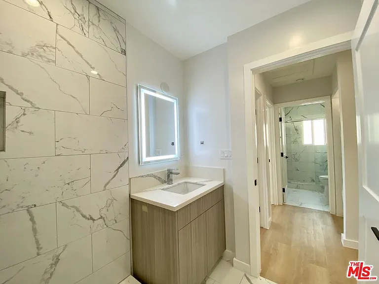 3207 W 3rd St #3 — Photo 14