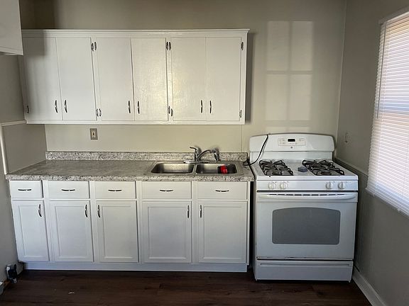 5th image of 7504 Diane Ct