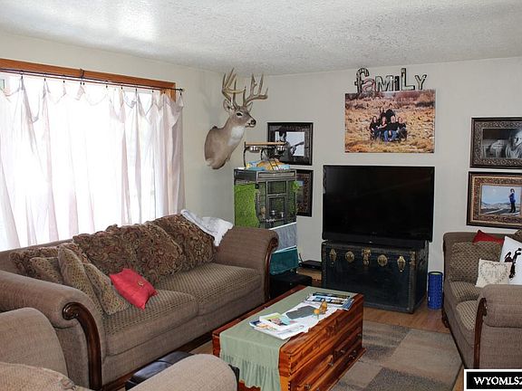 3rd image of 1104 Sunrise Dr