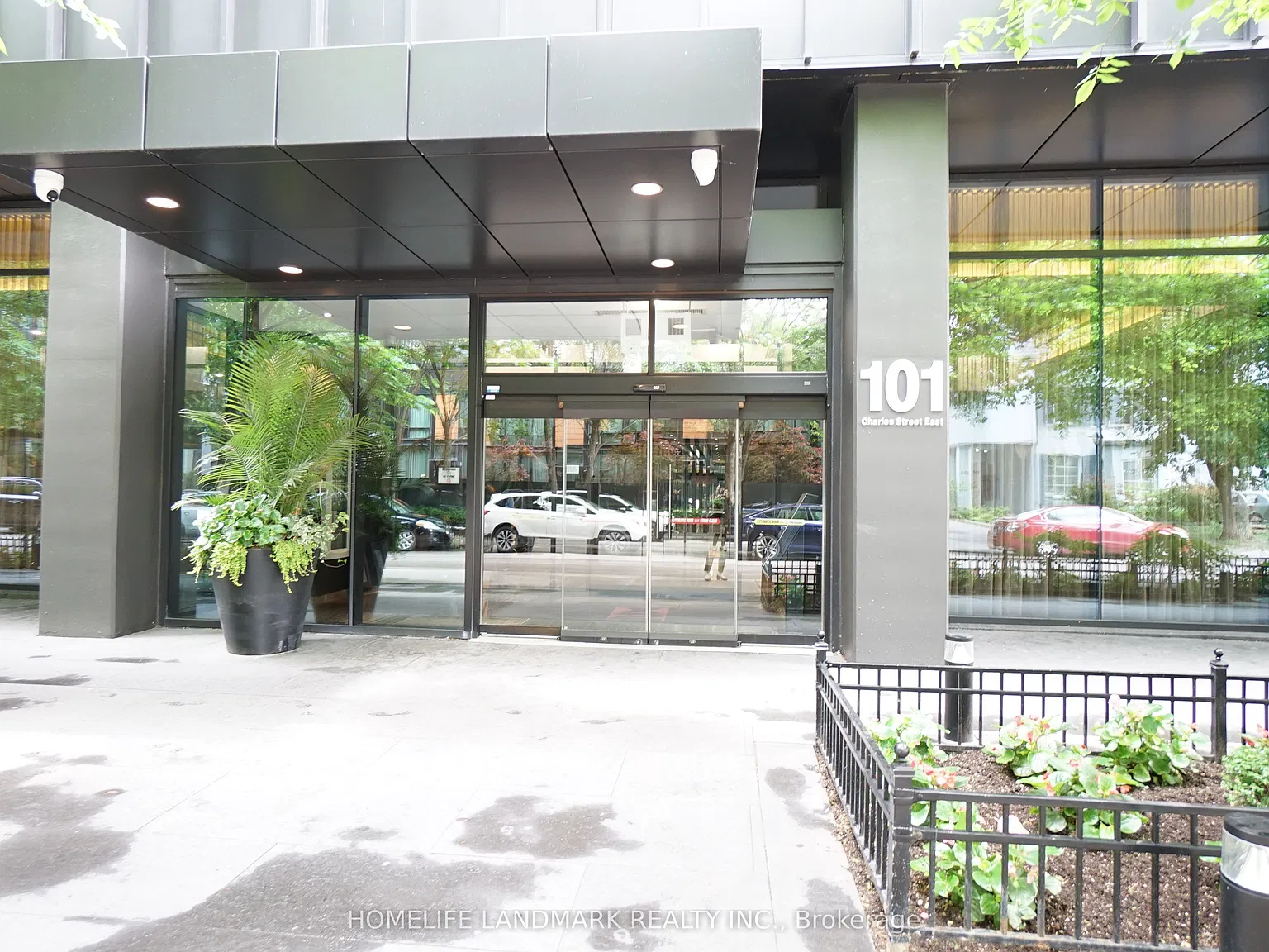 2 bed, $3,400 — Photo 2