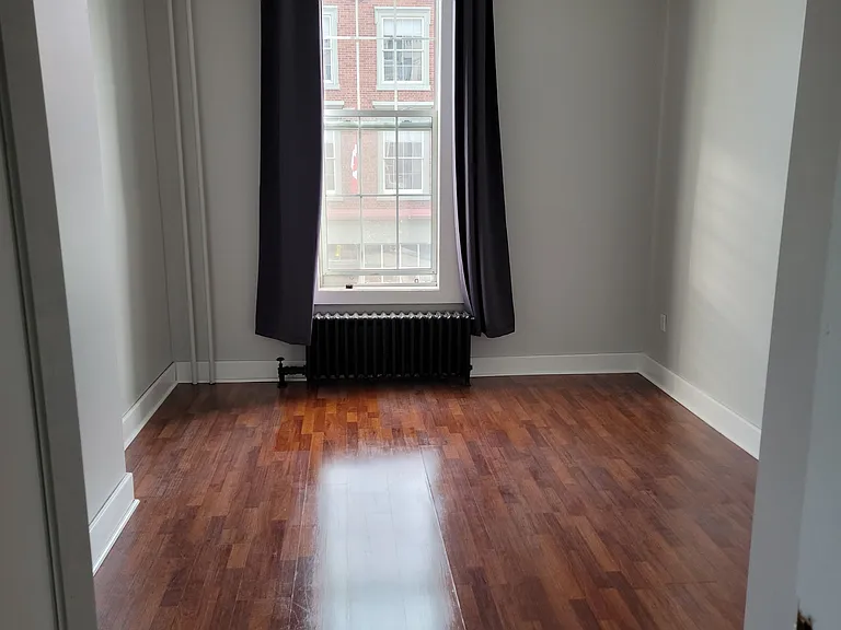 18 Walton St #2 — Photo 4