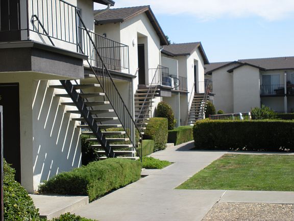 3rd image of 240 Hollis Ave #62