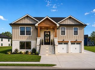 900 Charles St, Knob Noster, MO 65336
