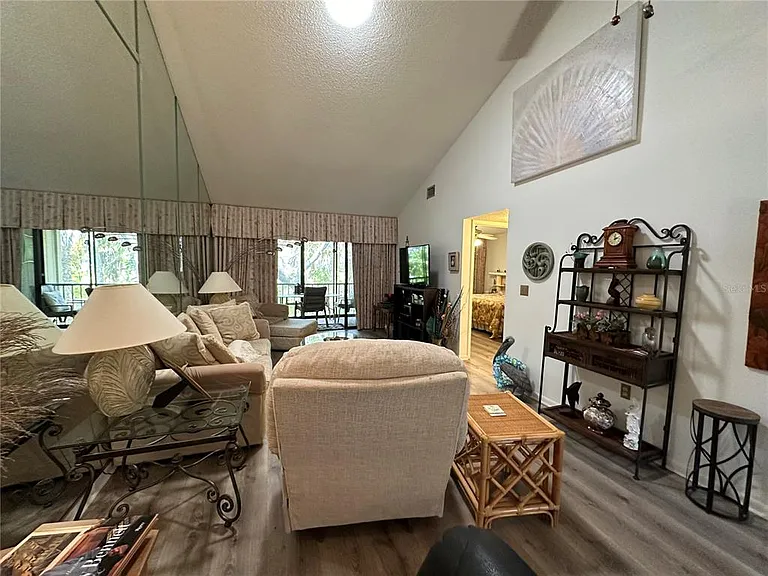 1647 Brookhouse Ct #246 — Photo 6