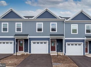 167 Highpoint Park Dr, Pleasant Gap, PA 16823