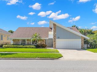 209 Coe Rd, Belleair, FL 33756