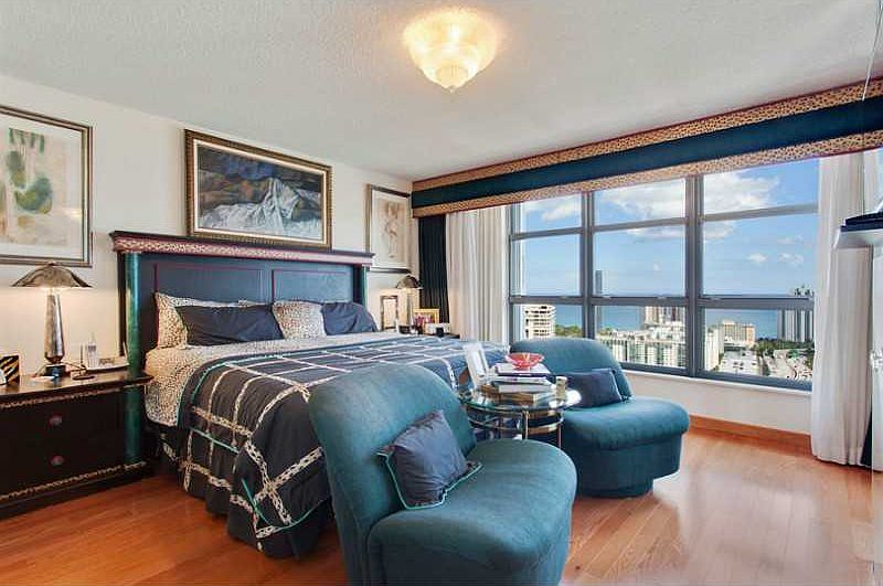 1st image of 3500 Mystic Pointe Dr APT Lph8
