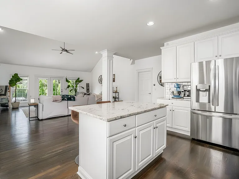 7179 Fernridge Dr — Photo 9