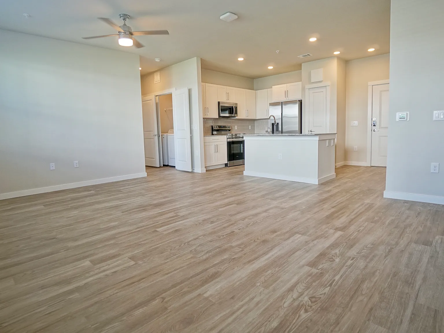 2 bed, 1180 sqft, $1,199 — Photo 1