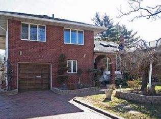 858 Glenridge Ave, Valley Stream, NY 11581