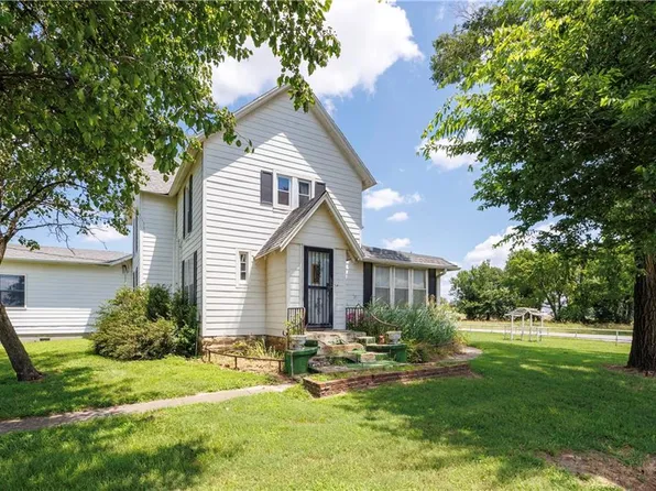 3323 Highway 160, Independence, KS 67301