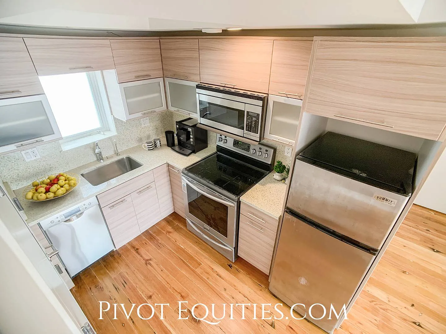 1 bed, 2.0 bath, 600 sqft, $2,595 — Photo 3