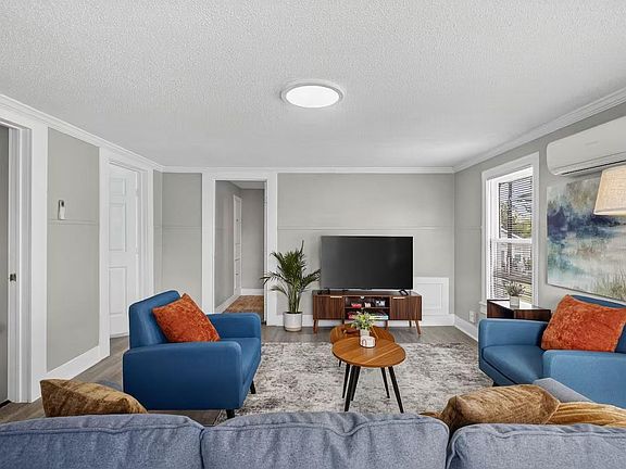 5th image of 1401 Collier St