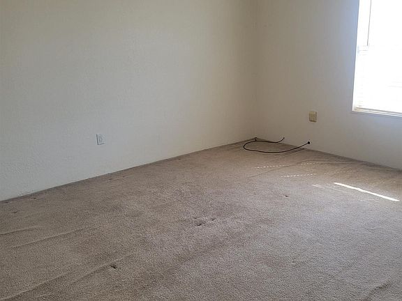 4th image of 3113 W Avenue R