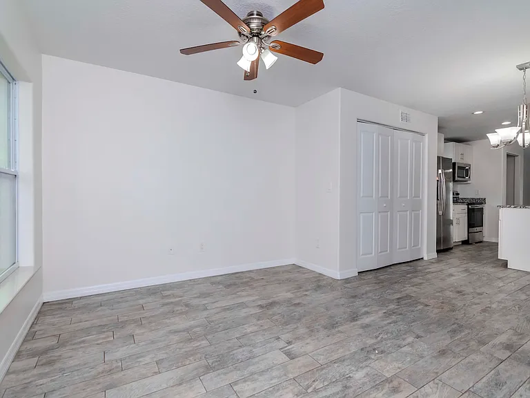 6235 S Adelia Ave — Photo 3