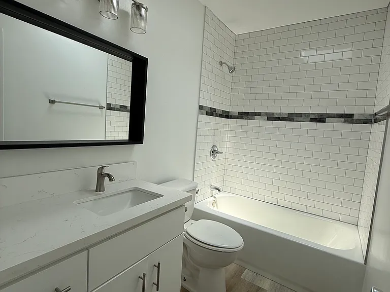 1030 N Edinburgh Ave #6 — Photo 9