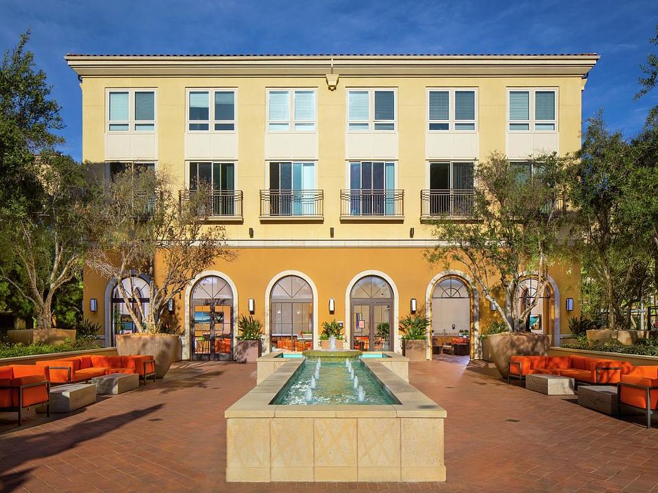 Villas at Playa Vista Malibu 12665 W Village Ln Playa Vista, CA