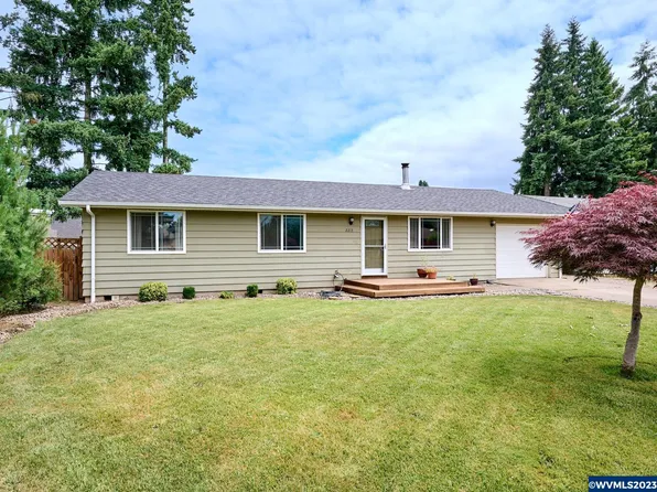 2213 Allan Ave, Hubbard, OR 97032