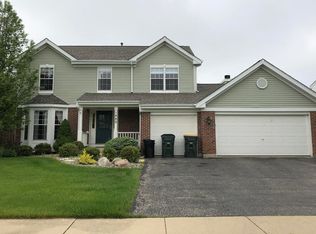 1402 Redwing Dr, Antioch, IL