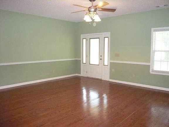 5th image of 705 Antler Dr