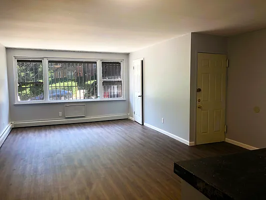 Rented by Walker Whiteside Pettibone, LREB | media 1