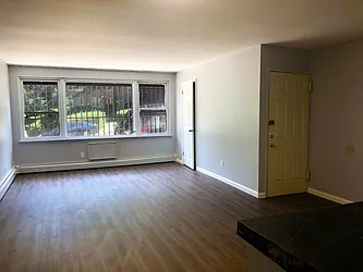 Rented by Walker Whiteside Pettibone, LREB