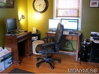 5th image of 4 Edgewood Dr