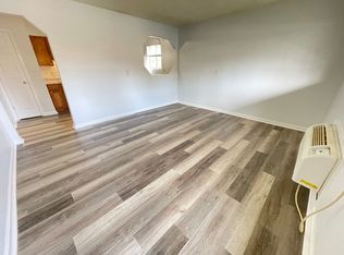 130 S Estes Dr #H-1, Chapel Hill, NC 27514