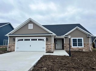 205 Middle Brook Ln, Morgantown, WV 26508