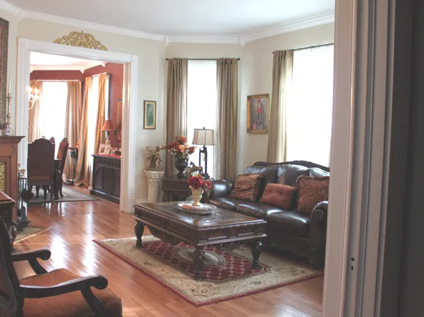 231 S Main St, Sullivan, IN 47882