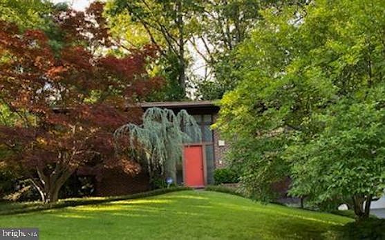 1st image of 3114 Cunningham Dr
