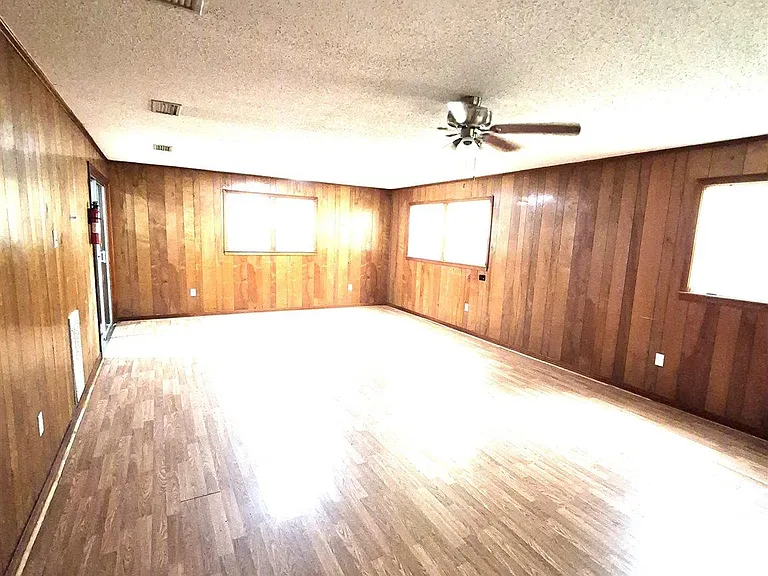 3804 W Cervantes St — Photo 2