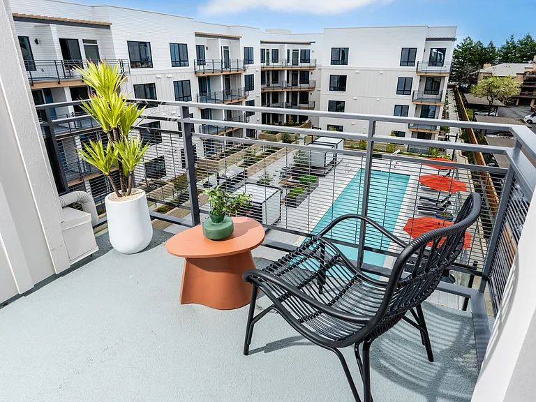 Alwell Apartments — Photo 27