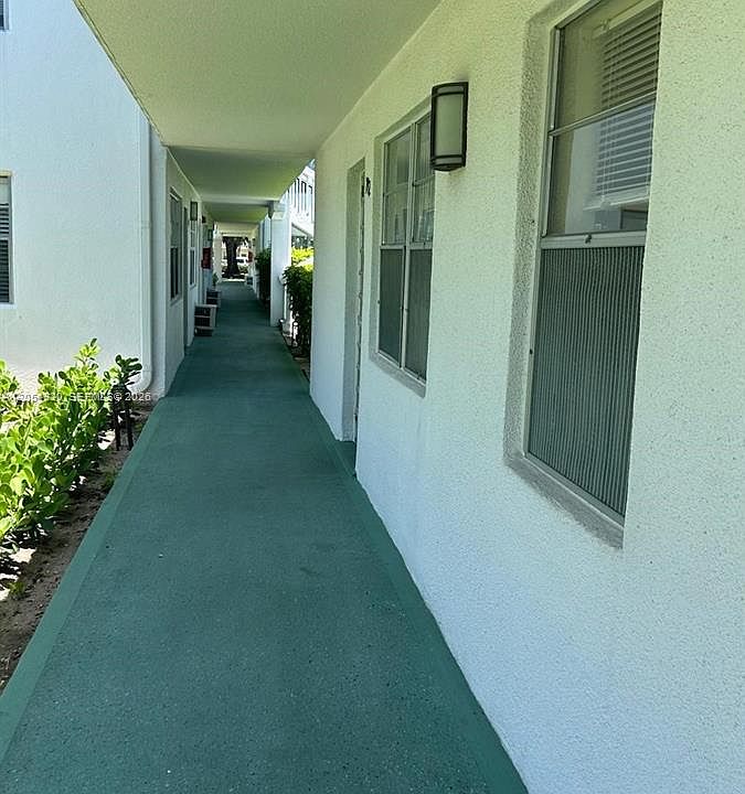 2nd image of 291 Farnham #M